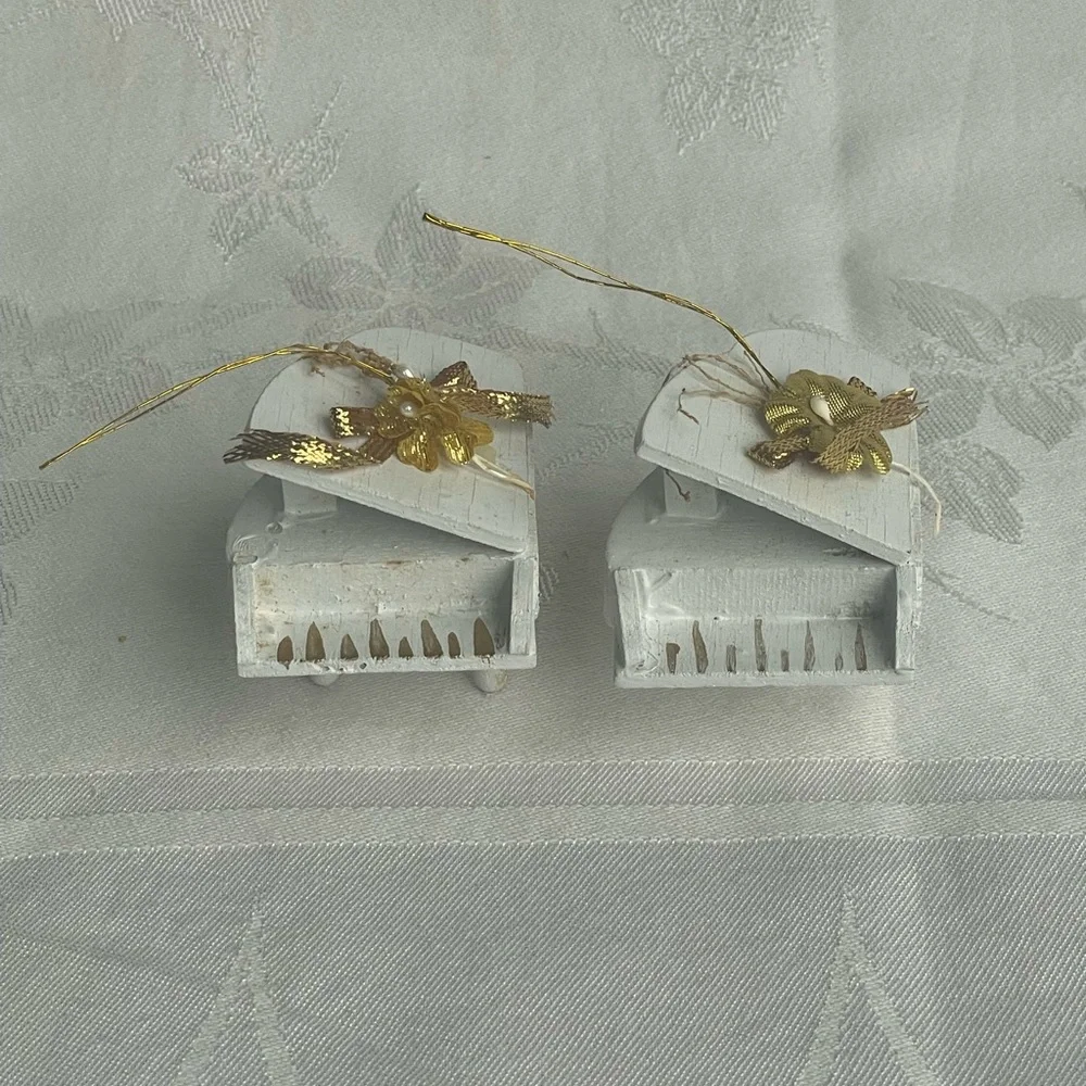 Vintage Wooden Baby Grand Piano Christmas Ornaments Decor White Set of 2